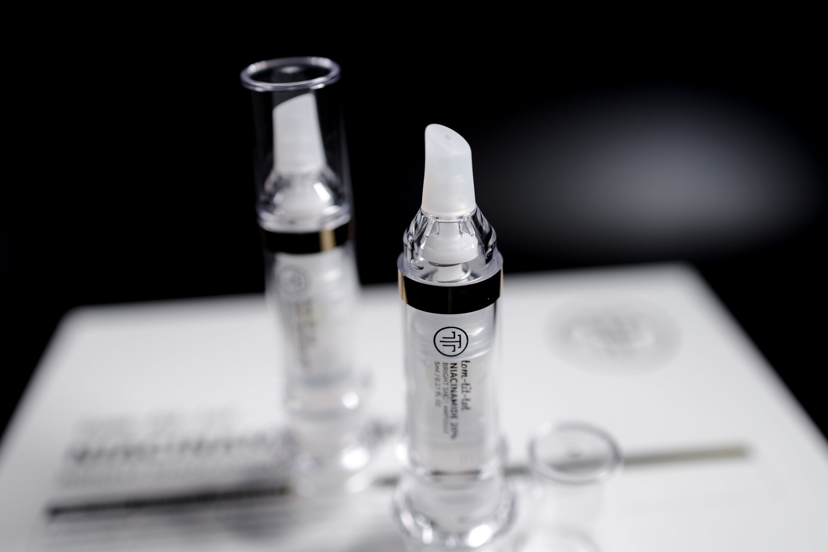 TOM-TIT-TOT (TTT) NIACINAMIDE 20% BRIGHT SHOT AMPOULE